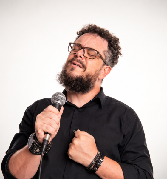 O cantor Carlinhos Falsetti. Foto: Divulgação.
